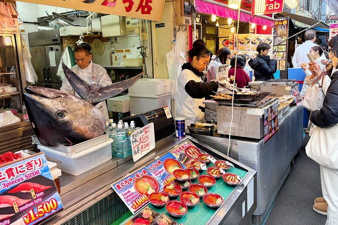 tokyo-tsukiji-fish-market-street-food-tour-2