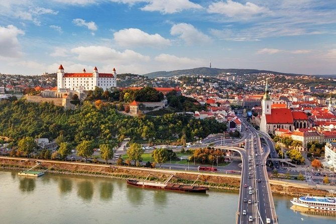 top-experience-walking-tour-with-bonus-and-castle