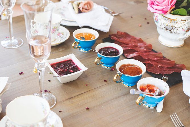 traditional-afternoon-tea-experience-and-baking-class-in-stratford-upon-avon