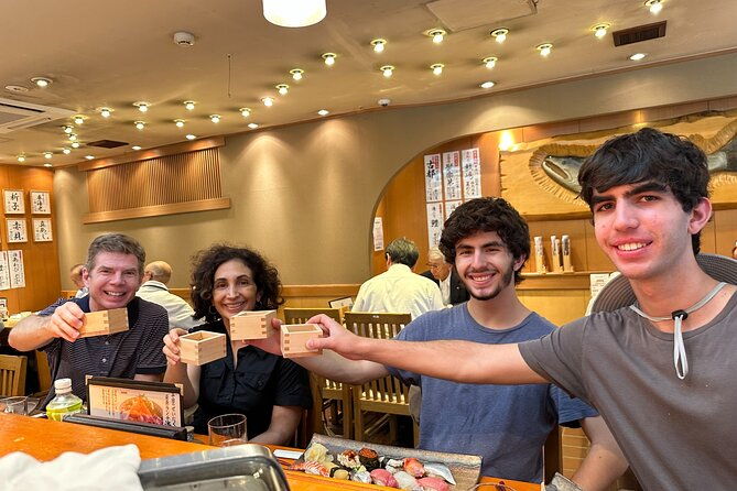 tsukiji-market-eating-tour-authentic-sushi-sake-comparison