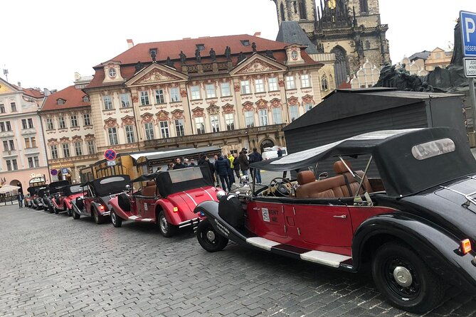 vintage-cars-prague-grand-city-tour-150min-1-6-pers-25hrs