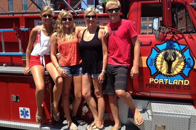 vintage-fire-truck-sightseeing-tour-of-portland-maine