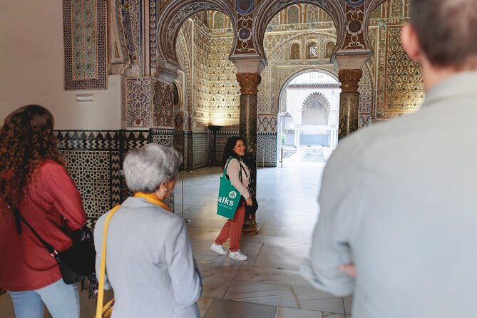 vip-guided-seville-alcazar-pre-opening-cathedral-old-town