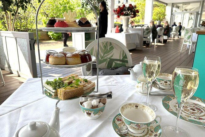 vip-kensington-palace-tour-royal-tea-crown-experience