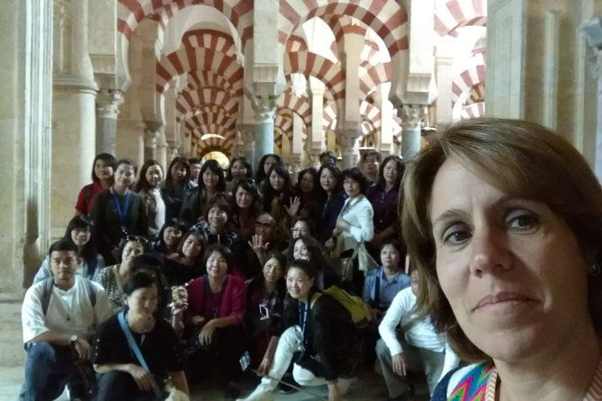 visit-cathedral-mosque-with-official-guide-small-groups