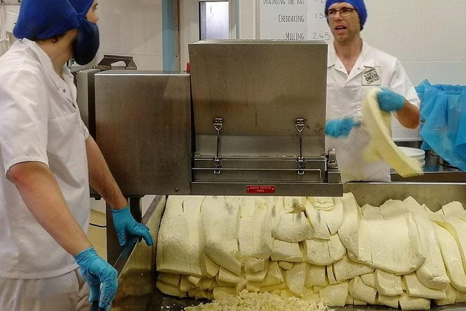 wells-cheddar-cheese-and-cheddar-gorge-private-day-trip-from-bath