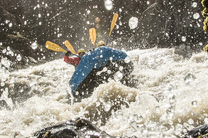white-water-rafting-day-trip-from-hafgrimsstadir-grade-4-rafting-on-the-east-glacial-river