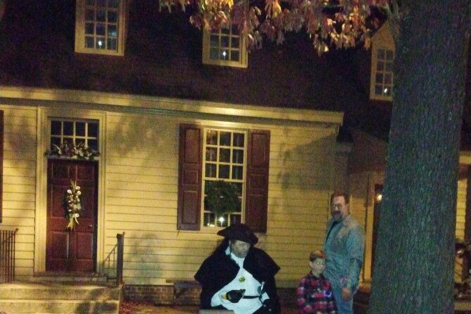 williamsburg-ghosts-witches-and-pirates-tour