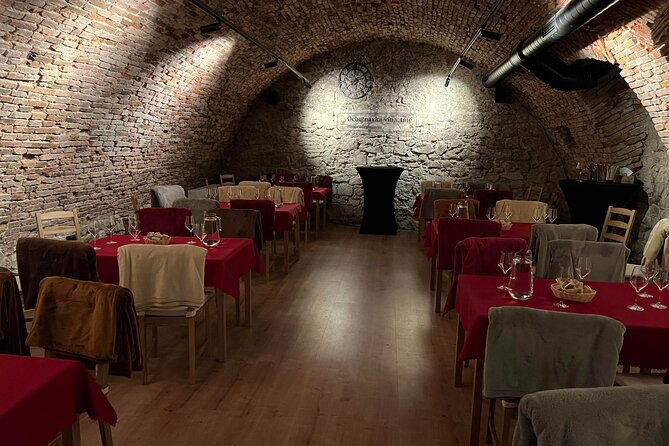 wine-tasting-in-the-dark