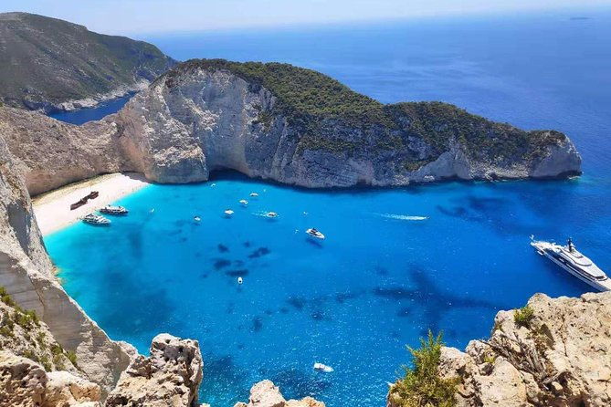 zakynthosvip-small-group-tour-shipwreck-blue-caves-viewpoint