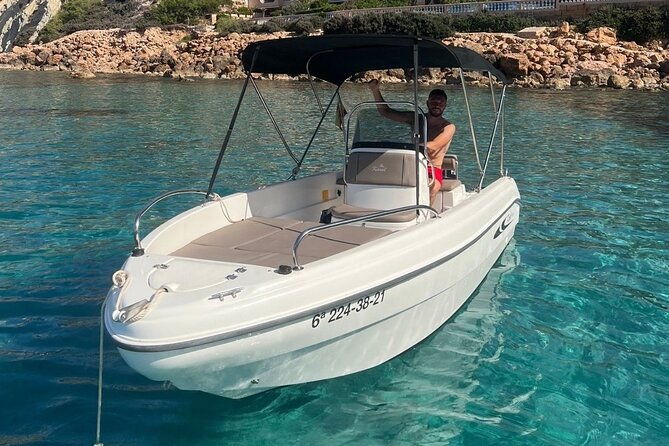 2-hours-boat-rental-in-santa-ponsa-without-license