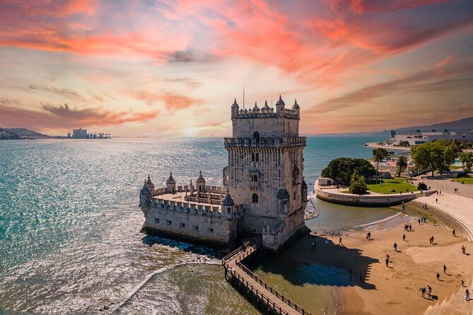 360o-lisbon-helicopter-flight-boat-trip-and-old-town-walking