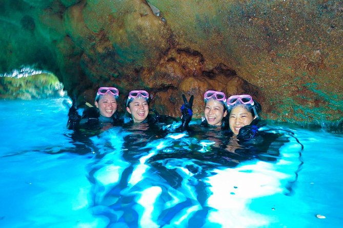blue-cave-experience-diving-charter-system-boat-holding-i-am-very-satisfied-with-the-beautiful-facilities-of-the-shop