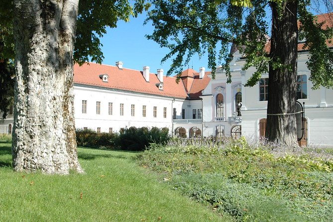 budapest-godollo-palace-royal-sisi-residence-half-day-tour