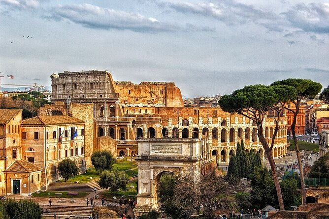 colosseum-forum-palatine-hill-with-audio-guide-and-arena-option