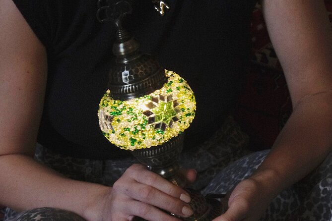 craft-and-shine-create-a-mosaic-lamp-in-istanbul-grand-bazaar