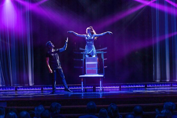escape-reality-branson-magic-dinner-show