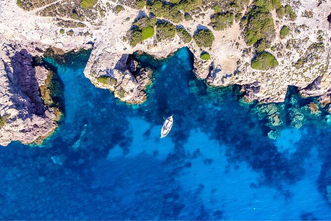 guided-day-by-boat-in-carloforte-with-snorkeling-and-aperitif