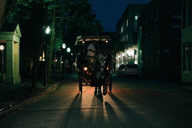 haunted-evening-horse-and-carriage-tour-of-charleston
