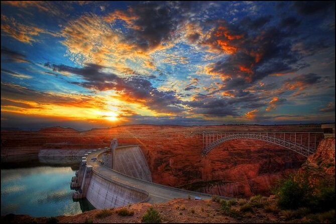 hoover-dam-comedy-tour-with-lunch-and-comedy-club-tickets