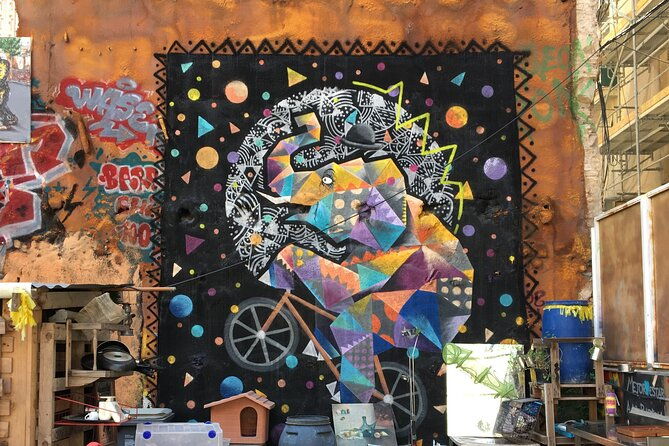 insider-street-art-tour-with-exclusive-visit-to-artist-studios