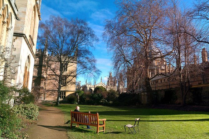 inspector-morse-oxford-small-group-public-tour-at-12-00