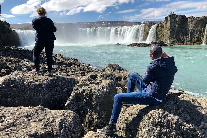 lake-myvatn-private-day-tour-myvatn-godafoss-waterfall-for-cruise-ships