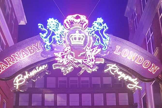 london-christmas-lights-private-tour-by-traditional-black-cab
