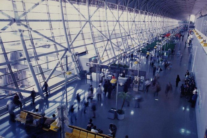private-arrival-transfer-kansai-international-airport-to-osaka-city