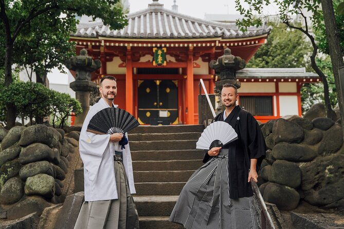 special-price-couple-2-people-kimono-commemorative-photo-shoot-in-asakusa-tokyo-hanayaka-kimono-yukata-rental-offer