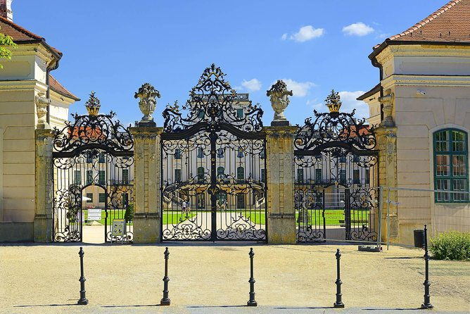 vienna-budapest-one-way-sightseeing-transfer