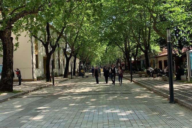 walking-tour-of-tirana