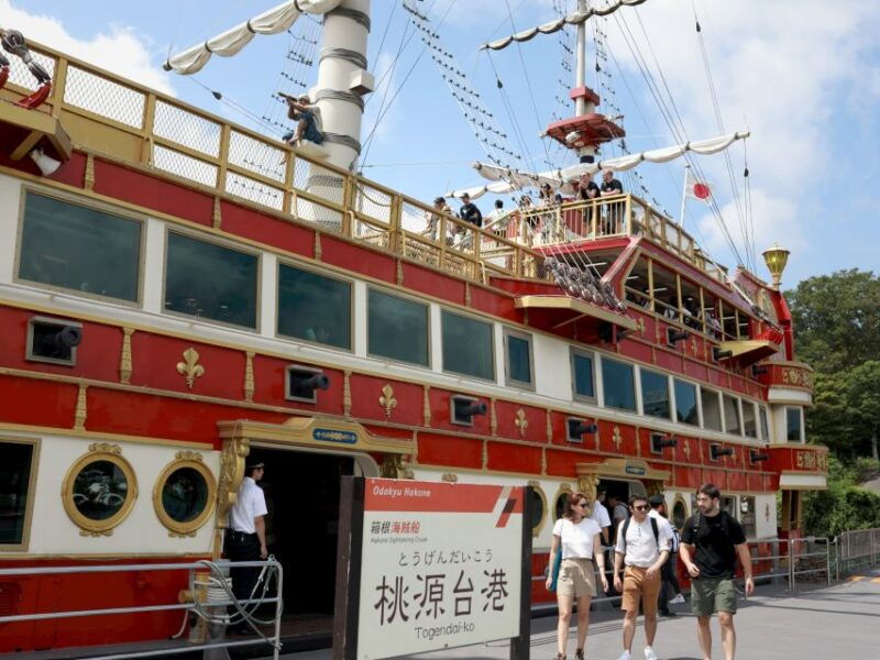 from-tokyo-hakone-cruise-mt-fuji-5th-station-day-trip