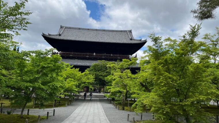 kyoto-half-day-private-guided-tour-of-the-silver-pavilion