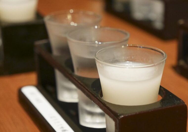 kyoto-sake-brewery-tour