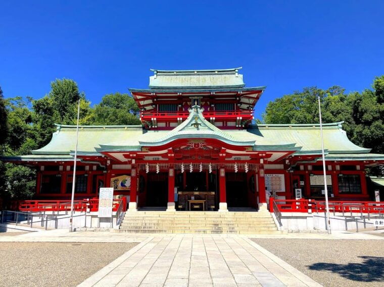 monzen-nakacho-walking-tour-with-sashimi-lunch-teamlab