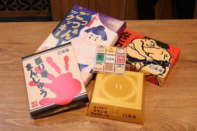 osaka-sumo-stage-show-with-bento-fight-photo-shooting