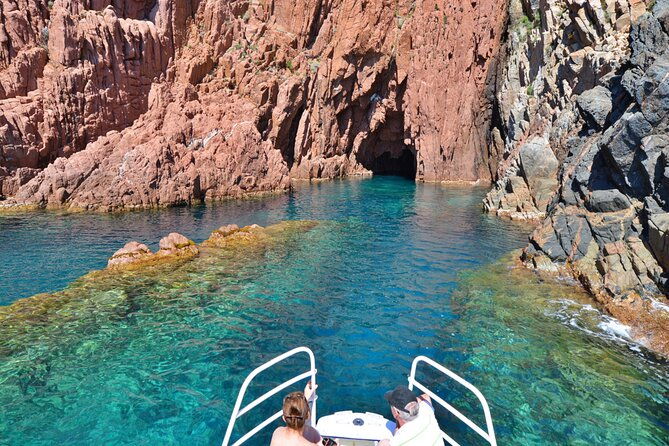 afternoon-in-scandola-and-creeks-of-piana-with-stop-in-girolata