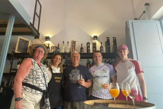 algarve-wines-tasting-shared-experience-at-mercado-municipal-de-silves