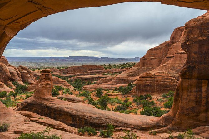 arches-national-park-back-country-adventure-from-moab
