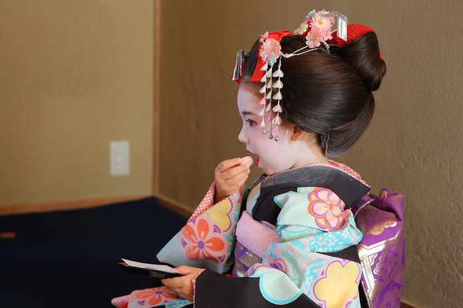 authentic-kyoto-tea-ceremony-camellia-flower-teahouse