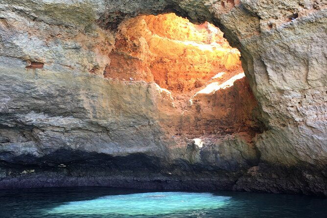 benagil-caves-coast-algarve-cave-captain