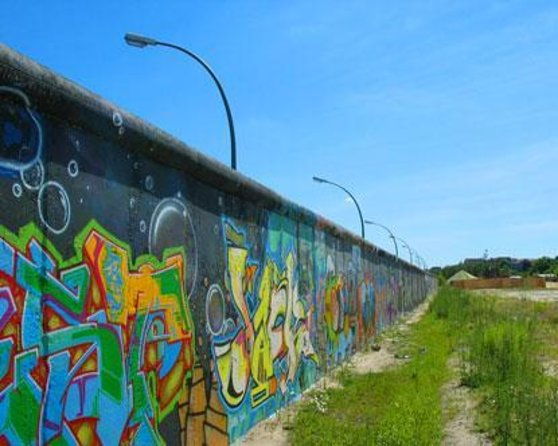 berlin-highlights-sightseeing-bike-tour-in-small-groups