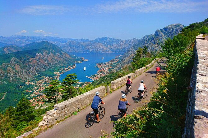 bike-tour-panoramic-downhill-from-njegusi-and-kotor-serpentines