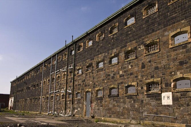 black-taxi-tour-and-crumlin-road-gaol-tour-combo