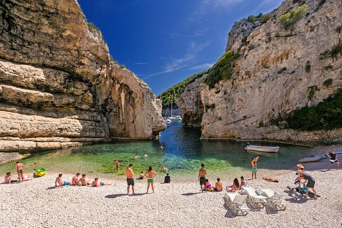 blue-cave-and-pakleni-islands-group-tour-from-hvar
