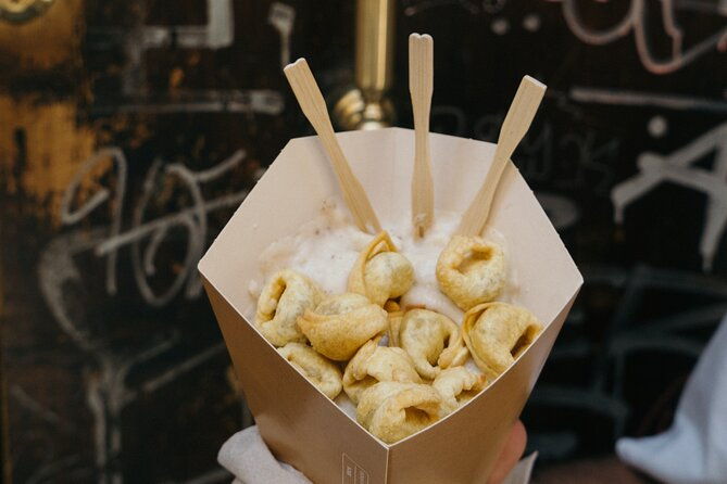 bologna-gastronomic-experience-with-a-local
