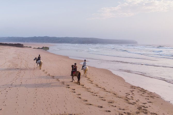 bordeira-beach-horse-riding-tour-at-sunset