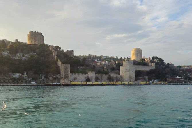 bosphorus-morning-cruise-with-asia-stop