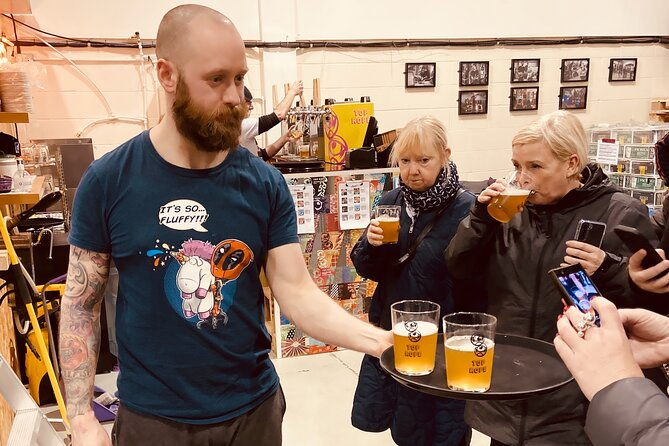 brewery-bus-tour-5-breweries-12-beers-1-pizza-1-bus